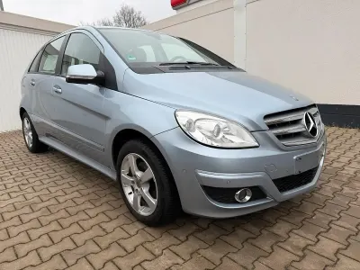 Gebraucht Mercedes B200 136 PS (100 kW) 2008 Grau Van / Kleinbus