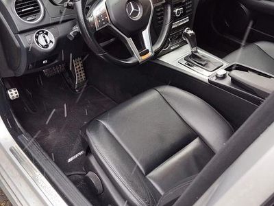 Gebraucht Mercedes C250 204 PS (150 kW) 2013 Silber Limousine