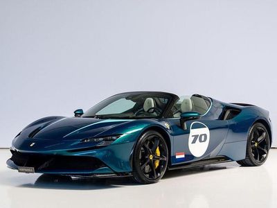 Usata Ferrari SF90 780 CV (573 kW) 2023 Blu Cabrio