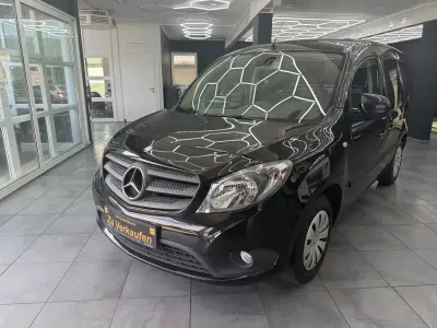 Gebraucht Mercedes Citan 109 90 PS (66 kW) 2017 Schwarz Van / Kleinbus