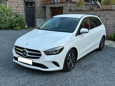 Mercedes B200