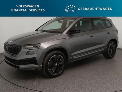 Grau Gebraucht 2022 Skoda Karoq Sport SUV | 32.139 € (Fairer Preis)