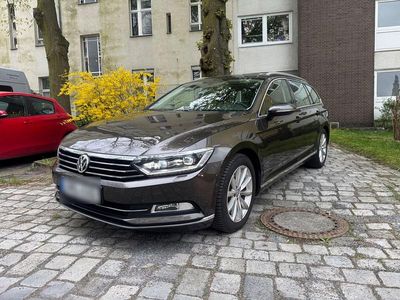 Usata VW Passat Highline 190 CV (139 kW) 2015 Station wagon