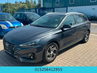 Gebraucht Hyundai i30 116 PS (85 kW) 2021 Grau Limousine