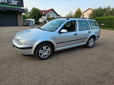 Silber Gebraucht 2002 VW Golf IV Kombi | 1.500 € (Guter Preis)