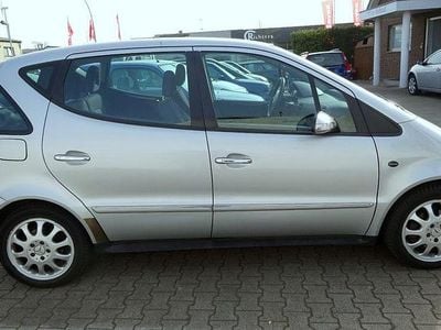 Gebraucht Mercedes A190 Elegance 125 PS (91 kW) 2003 Silber Van / Kleinbus