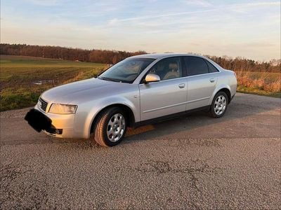 Silber Gebraucht 2001 Audi A4 Limousine | 3.299 € (Fairer Preis)