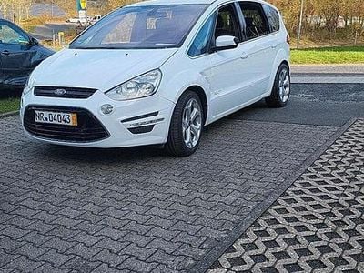 Gebraucht Ford S-MAX Titanium 163 PS (119 kW) 2013 Weiß Van / Kleinbus