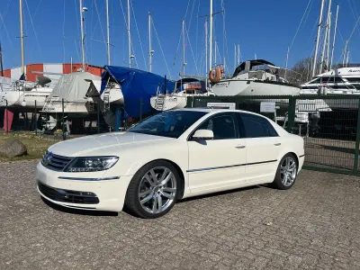 Gebraucht VW Phaeton Exclusive 245 PS (180 kW) 2014 Weiß Limousine