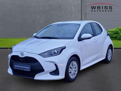 Weiss Gebraucht 2022 Toyota Yaris Comfort Kleinwagen | 12.990 € (Fairer Preis)