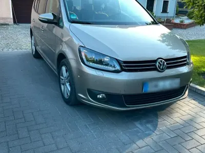 Gebraucht VW Touran Life 140 PS (102 kW) 2014 Van / Kleinbus