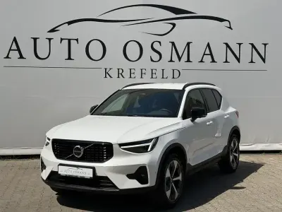 Gebraucht Volvo XC40 Plus 163 PS (119 kW) 2025 Crystal white / metallic SUV
