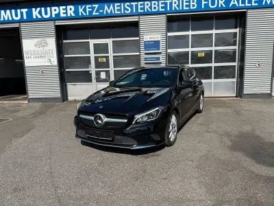 Gebraucht Mercedes CLA200 136 PS (100 kW) 2018 Kosmosschwarz Coupé