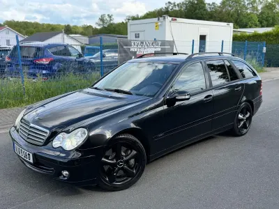 Gebraucht Mercedes C200 Classic 163 PS (119 kW) 2005 Schwarz Kombi