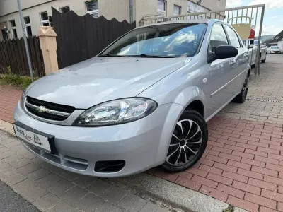 Gebraucht Chevrolet Lacetti SE 95 PS (69 kW) 2009 Silber Limousine