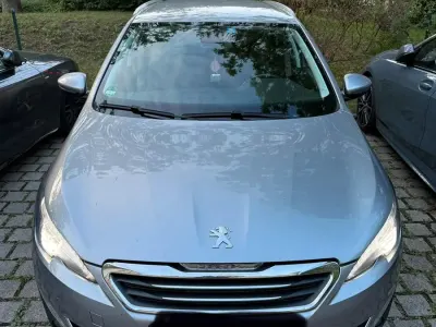 Gebraucht Peugeot 308 120 PS (88 kW) 2016 Grau Limousine