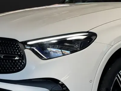 Gebraucht Mercedes GLC300e 333 PS (244 kW) 2024 SUV
