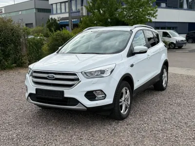 Gebraucht Ford Kuga Titanium 182 PS (133 kW) 2018 Weiß SUV