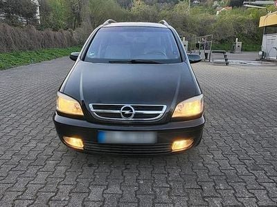 Brugt Opel Zafira 125 HK (91 kW) 2004 Sort MPV