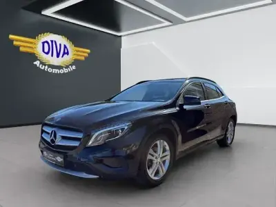 Gebraucht Mercedes GLA220 Style 170 PS (125 kW) 2015 Schwarz SUV