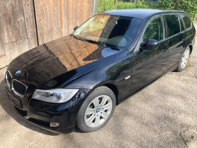 Usata BMW 318 143 CV (105 kW) 2010 Nero Station wagon