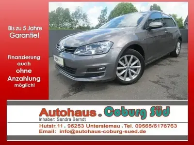 Gebraucht VW Golf VII LOUNGE 110 PS (80 kW) 2015 Limestone grey Limousine