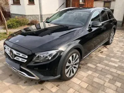 Gebraucht Mercedes E220 All-Terrain 194 PS (142 kW) 2018 Schwarz Kombi