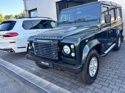 Gebraucht Land Rover Defender 122 PS (89 kW) 2011 Grün SUV