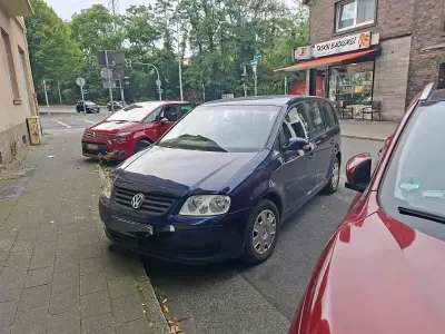 Gebraucht VW Touran 140 PS (102 kW) 2005 Schwarz Van / Kleinbus