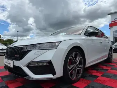 Gebraucht Skoda Octavia First Edition 245 PS (180 kW) 2020 Weiß Kombi