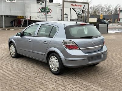 Grau Gebraucht 2008 Opel Astra Limousine | 1.999 € (Fairer Preis)