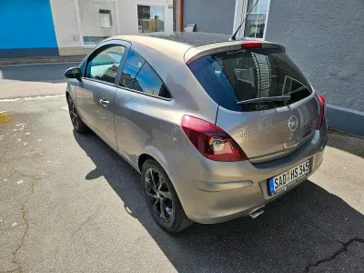 Używany Opel Corsa 87 KM (63 kW) 2012 Andere farben Hatchback