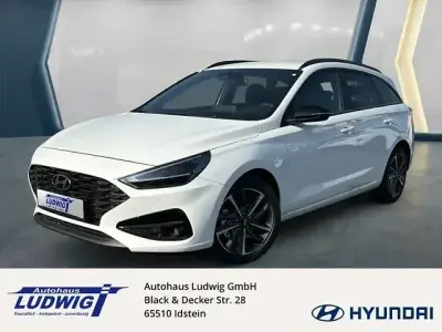 Gebraucht Hyundai i30 Advantage 101 PS (74 kW) 2025 Weiß Limousine