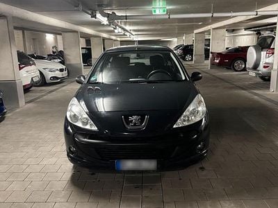 Gebraucht Peugeot 206+ 75 PS (55 kW) 2009 Schwarz Kleinwagen