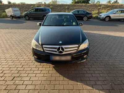 Gebraucht Mercedes C200 Avantgarde 184 PS (135 kW) 2009 Schwarz Limousine