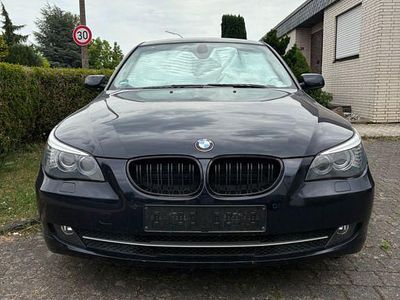 Gebraucht BMW 523 190 PS (139 kW) 2007 Blau Limousine
