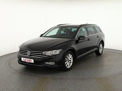Deep black perleffekt Gebraucht 2021 VW Passat Business Kombi | 22.990 € (Fairer Preis)