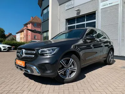 Gebraucht Mercedes GLC300e Exclusive 320 PS (235 kW) 2021 Grau SUV