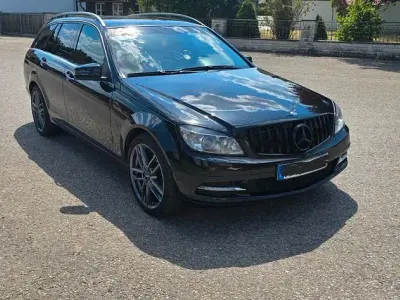 Gebraucht Mercedes C220 Avantgarde 170 PS (125 kW) 2010 Schwarz Limousine