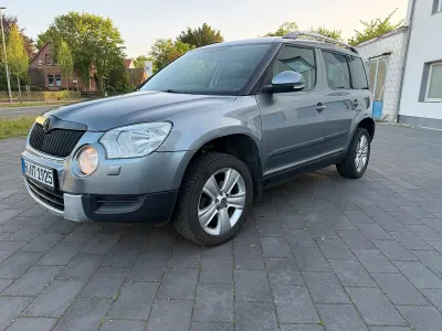 Używany Skoda Yeti 105 KM (77 kW) 2010 Szary SUV