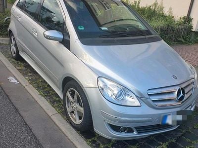 Gebraucht Mercedes B200 136 PS (100 kW) 2005 Silber Van / Kleinbus
