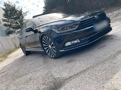 Gebraucht VW Passat Highline 150 PS (110 kW) 2015 Schwarz Kombi