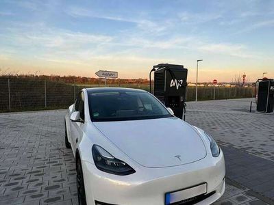 gebraucht Tesla Model Y Performance Dual Motor AWD AHK Volles Potenzial