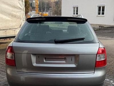 Silber Gebraucht 2004 Audi A4 S-Line Kombi | 1.000 € (Guter Preis)