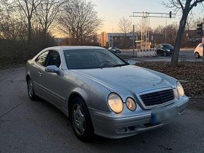 Gebraucht Mercedes CLK230 197 PS (144 kW) 2001 Coupé