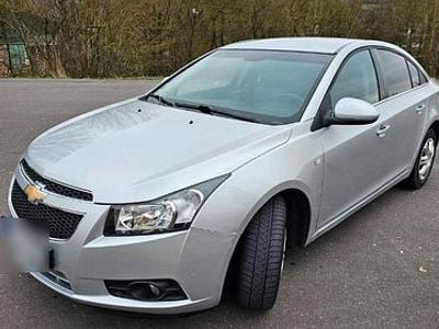 Second-hand Chevrolet Cruze 120 CP (88 kW) 2012 Argintiu Berlinǎ