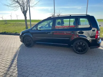 Gebraucht VW Touran Conceptline 105 PS (77 kW) 2008 Schwarz Van / Kleinbus