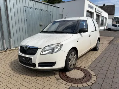 Gebraucht Skoda Roomster 80 PS (58 kW) 2009 Weiß Van / Kleinbus