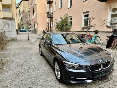 Second-hand BMW 318 Sport Line 143 CP (105 kW) 2013 Gri Berlinǎ