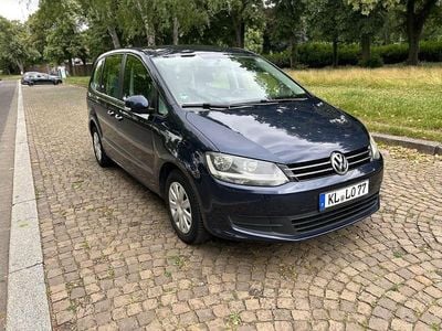 Gebraucht VW Sharan Trendline 140 PS (102 kW) 2010 Blau Van / Kleinbus